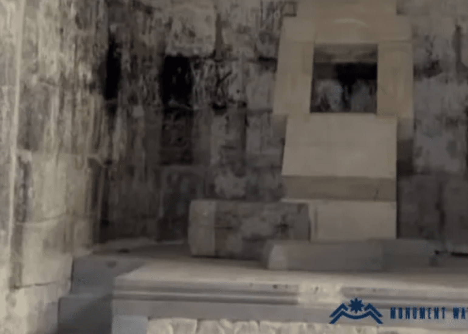 Les Azerbaïdjanais ont endommagé et profané l&rsquo;autel de l’église arménienne de Tsitsernavank en Artsakh occupé