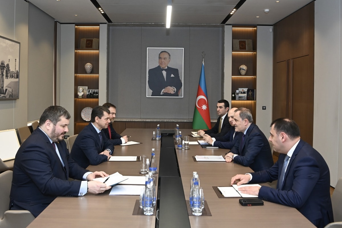 L&rsquo;Azerbaïdjan met en avant sa rencontre avec des diplomates ukrainiens