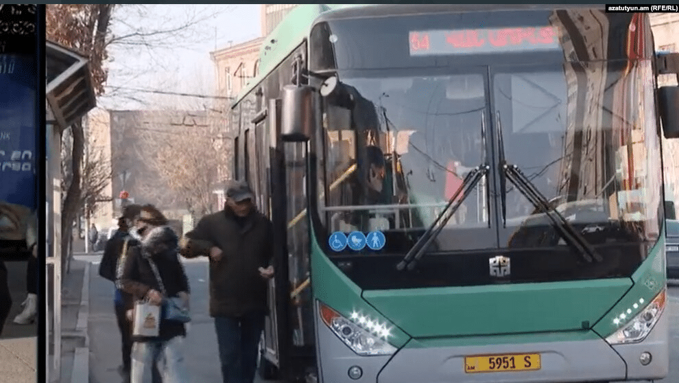 Le maire d&rsquo;Erevan condamne les navetteurs qui défient la hausse des tarifs de bus