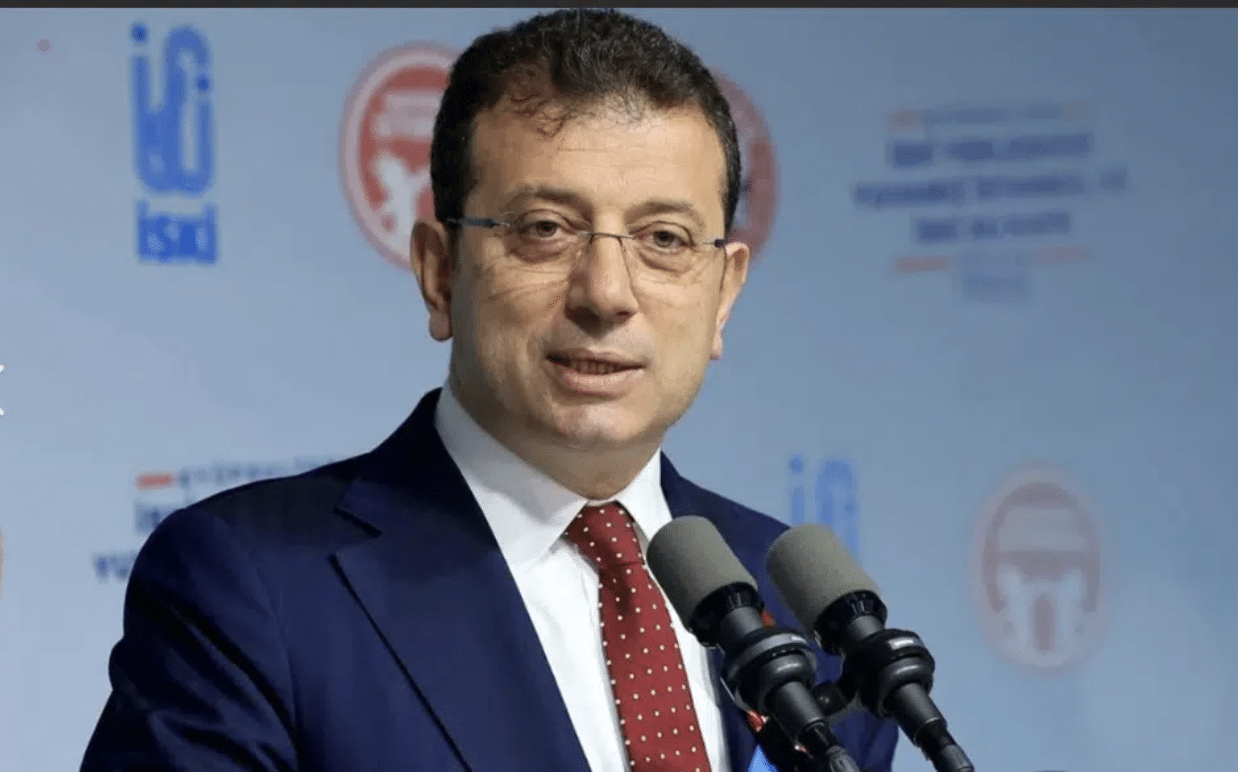 Turquie: nouvelle enquête contre le maire d&rsquo;Istanbul, cette fois pour faux  diplôme