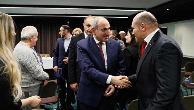 Pas d&rsquo;Arméniens représentatifs à la rencontre avec Pachinian en Allemagne