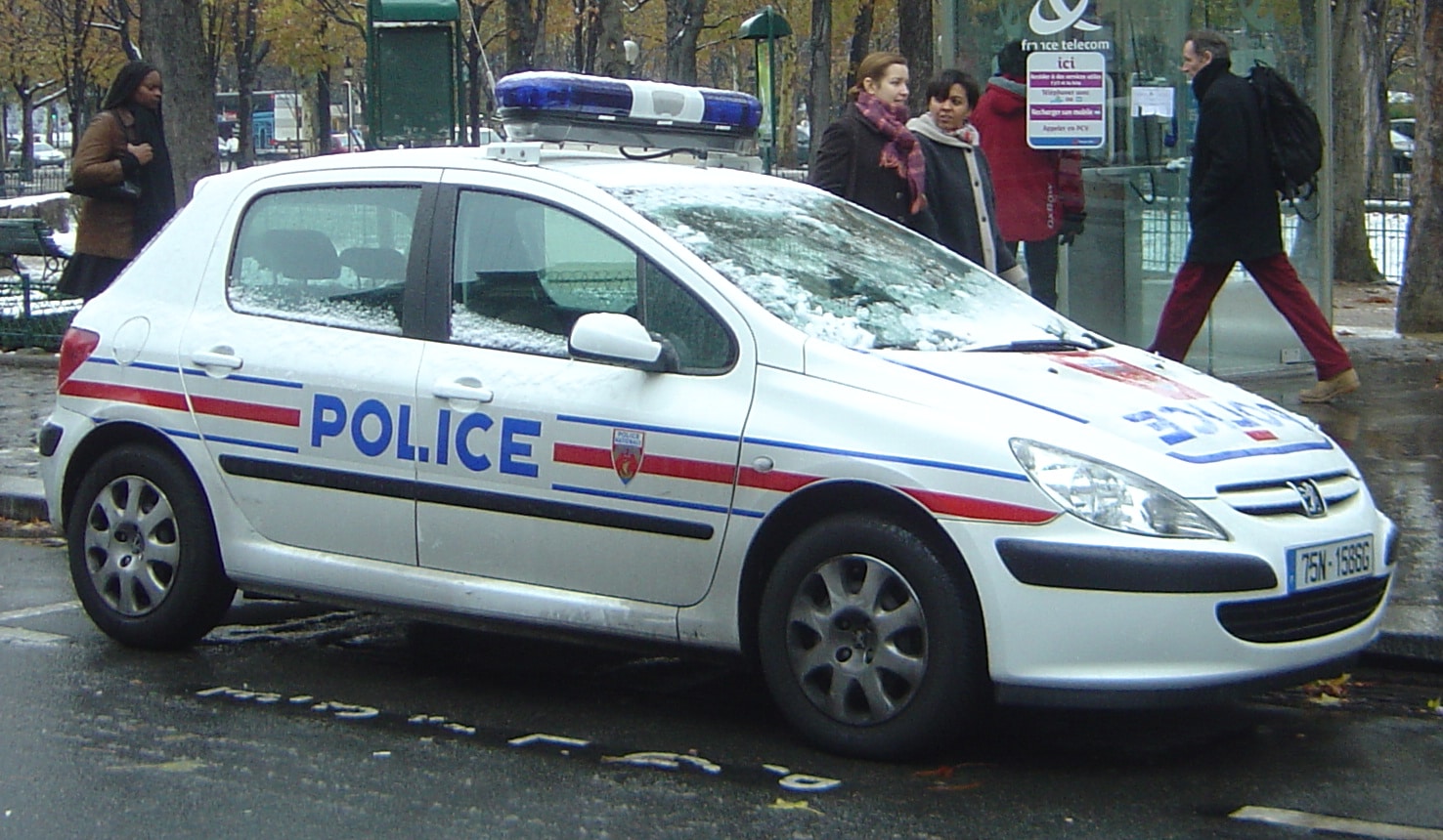 Six militants d&rsquo;ultradroite interpellés à Paris après une agression à  l&rsquo;arme blanche devant une association turque