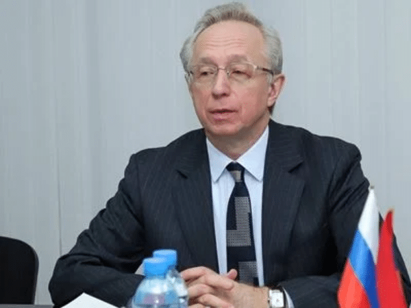 Les Russes prêts à  » contribuer  »  à la signature d&rsquo;un traité de paix entre Erevan et Bakou