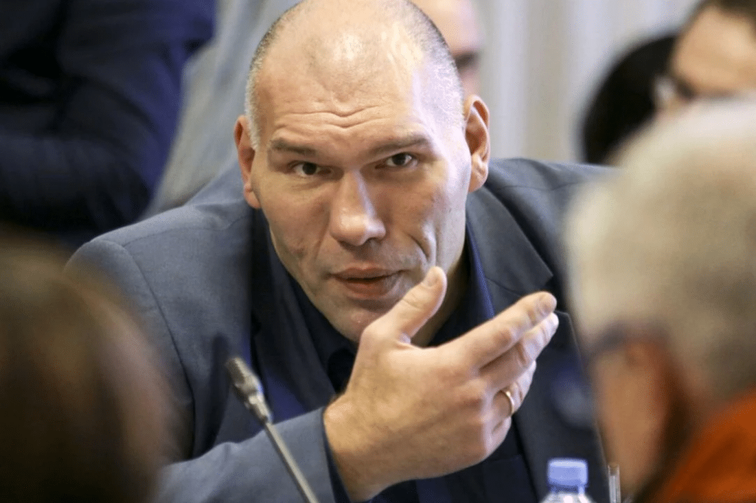 Un député russe déclaré « persona non grata » par Bakou alors que les relations continuent de se détériorer