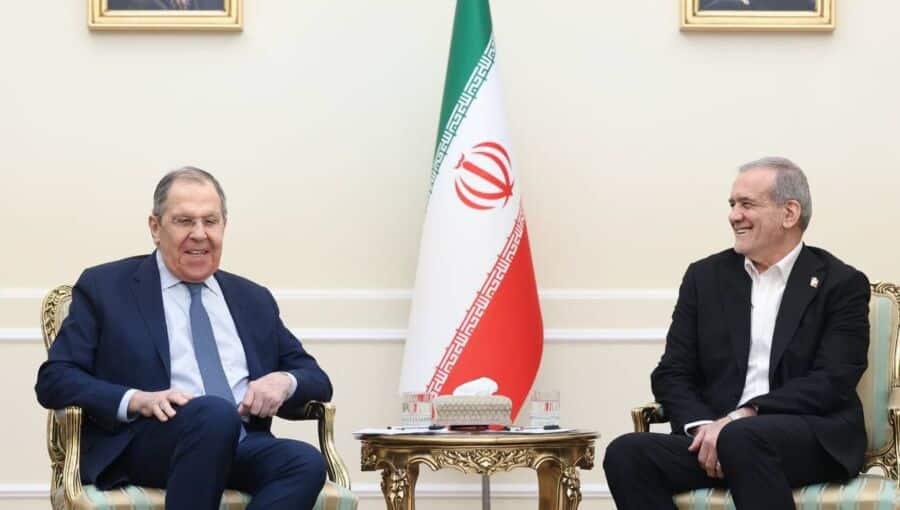 Lavrov à Téhéran pour discuter des sanctions de Trump et du programme nucléaire