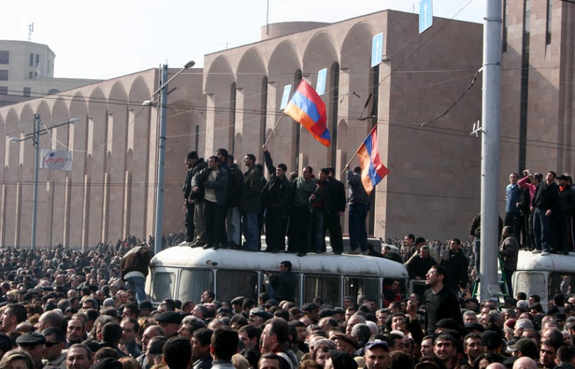 Il y a 17 ans, le 1er Mars 2008, 10 personnes dont 8 civils et 2 policiers avaient trouvé la mort dans le centre de Yerevan suite à des manifestations réprimées