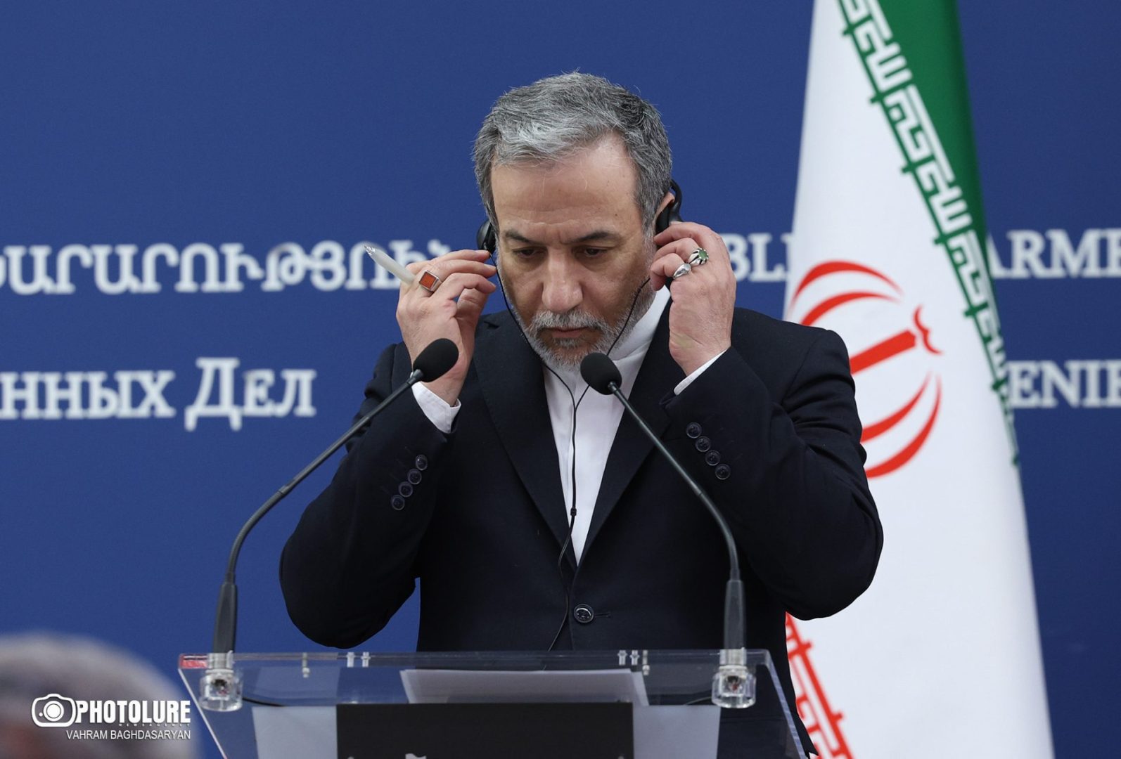 Abbas Araghchi le chef de la diplomatie iranienne en Arménie : Il y a un risque d’escalade dans la région, nous espérons que la paix viendra avec un accord de paix