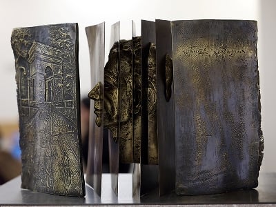 Un buste de Missak Manouchian, créé par le sculpteur Sargis Babayan, sera installé à Yerevan