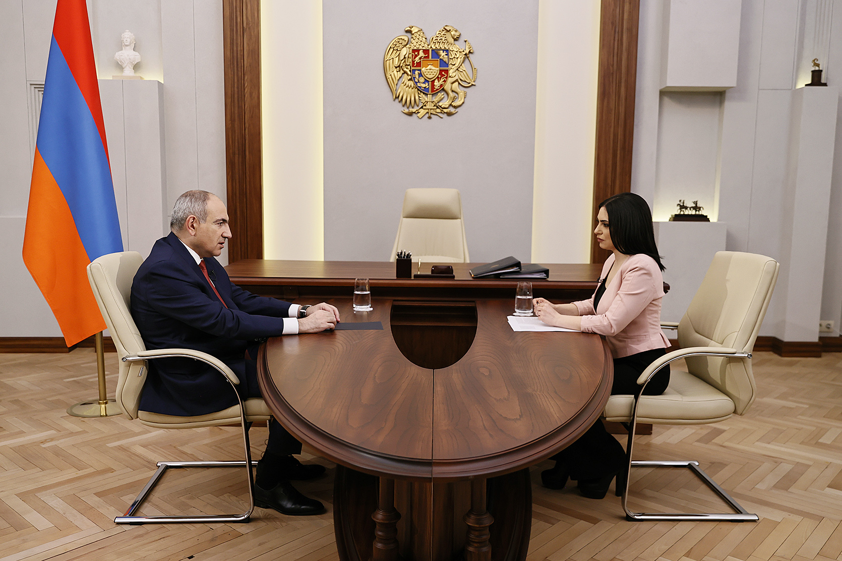 Interview de Nikol Pachinian à la TV publique : « rien ne justifie l&rsquo;escalade, un accord de paix doit être signé »