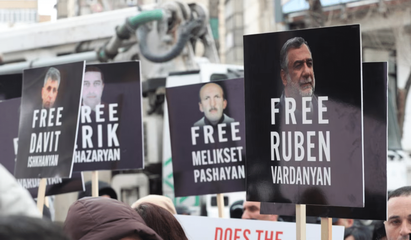 Nikol Pachinian rejette l&rsquo;attention « disproportionnée » portée sur les prisonniers arméniens en Azerbaïdjan