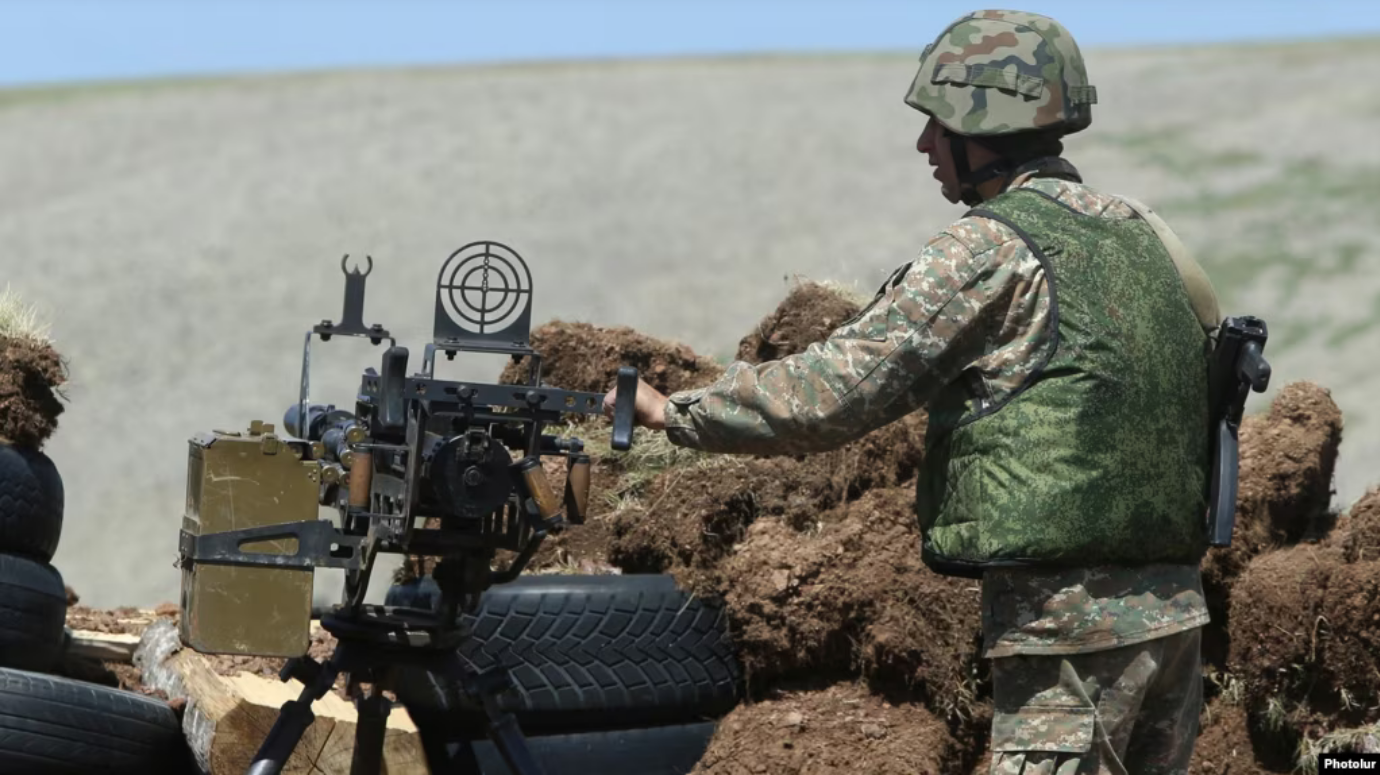 Le ministère arménien de la Défense minimise les tirs d&rsquo;artillerie azerbaïdjanais
