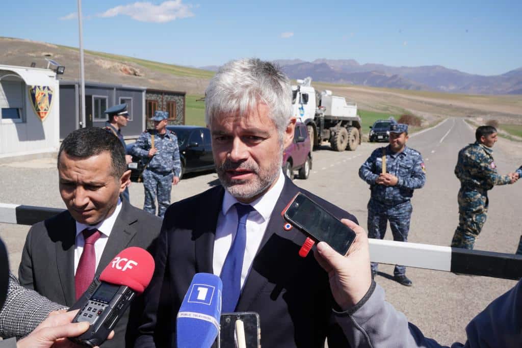 L’Assemblée nationale interpellée par L.Wauquiez sur le sort des prisonniers arméniens en Azerbaïdjan