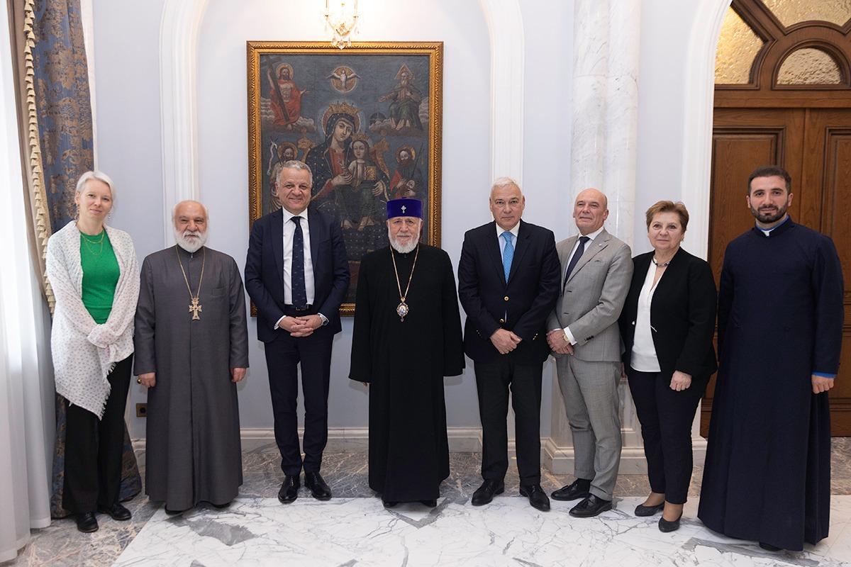 Le Catholicos Karékine II alerte une délégation européenne sur la situation critique des Arméniens déplacés et du patrimoine en Artsakh