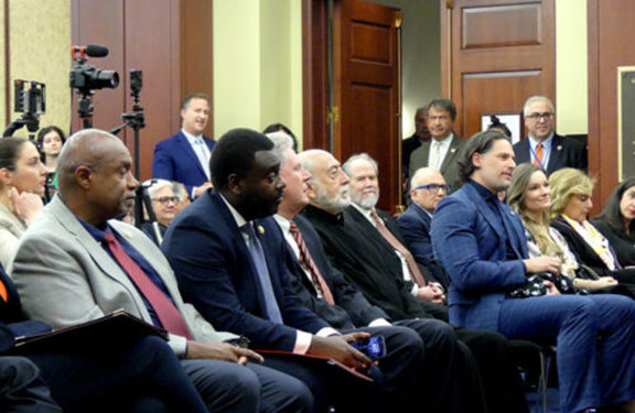 Washington : Les leaders du Congrès demandent des comptes sur les génocides arménien et de l’Artsakh