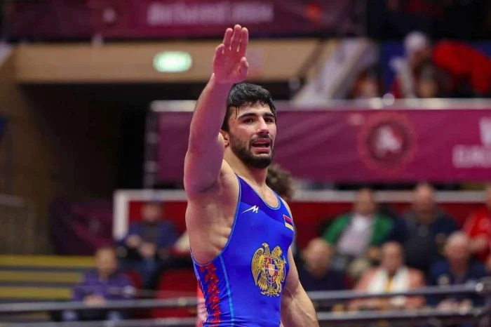 Arman Andreasyan (70 kg, Arménie) champion d’Europe en titre de lutte libre est en finale des championnats d’Europe 2025 à Bratislava (Slovaquie)