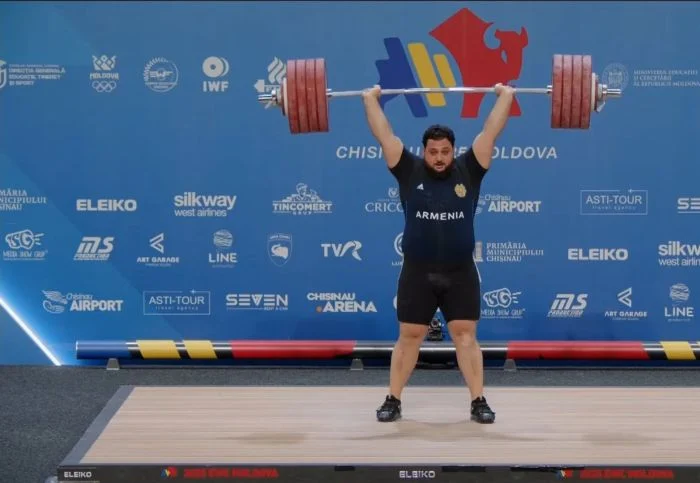 Varazdat Lalayan (+109 kg), sous les couleurs de l’Arménie, double champion d&rsquo;Europe d’haltérophilie