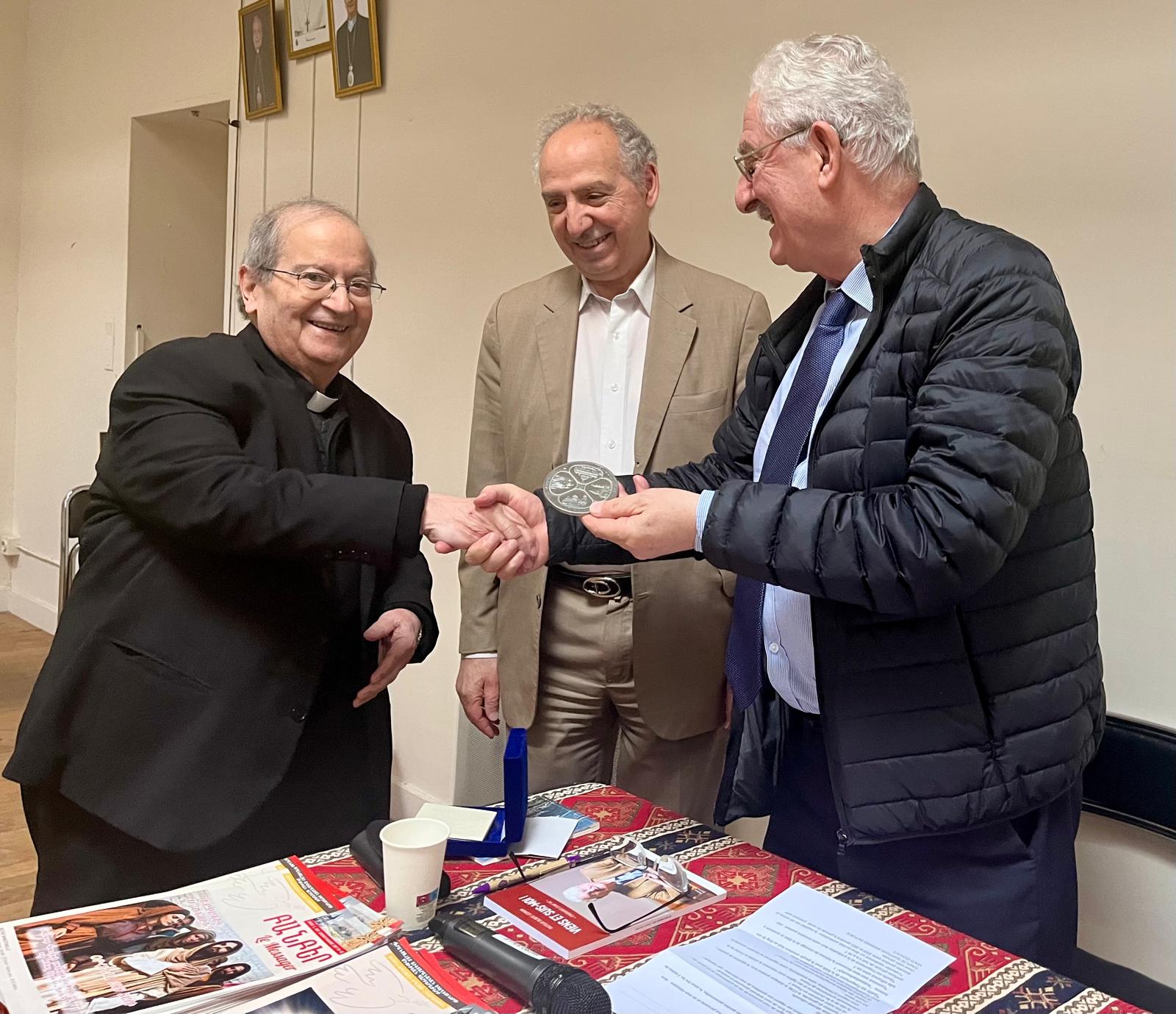 Le Pasteur Gilbert Léonian honoré par l&rsquo;Eglise Catholique Arménienne