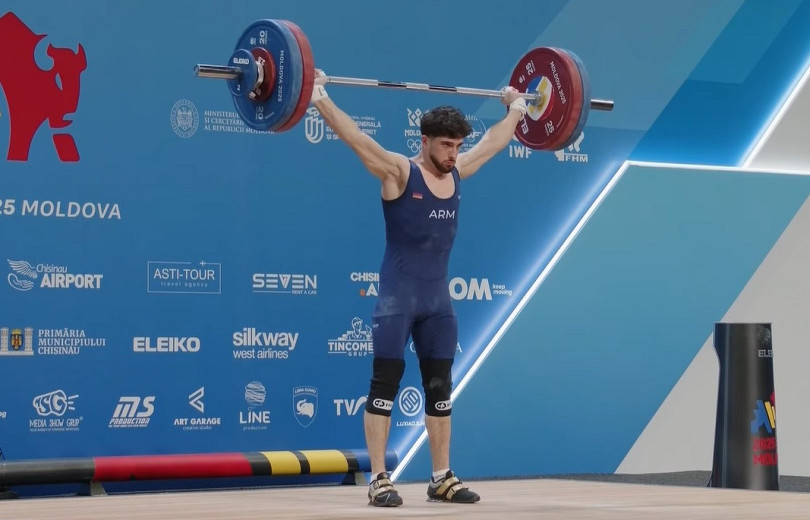 Garnik Cholakyan (Arménie) a remporté la médaille de bronze des 61 kg aux Championnat d&rsquo;Europe d’haltérophilie à Chisnau (Moldavie)