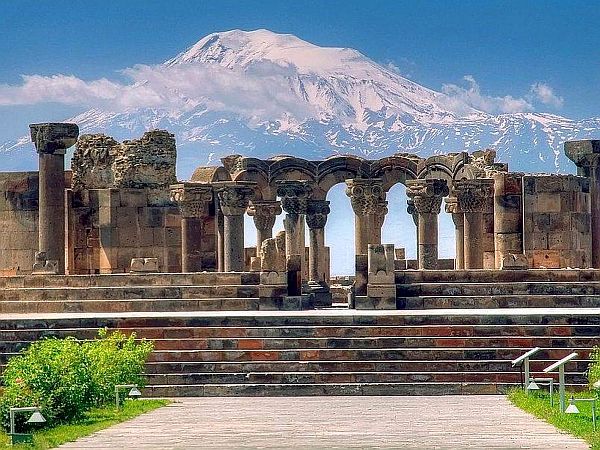 Il y a environ 25 000 monuments historiques et culturels enregistrés sur le territoire de l&rsquo;Arménie affirme la ministre Janna Andreasyan