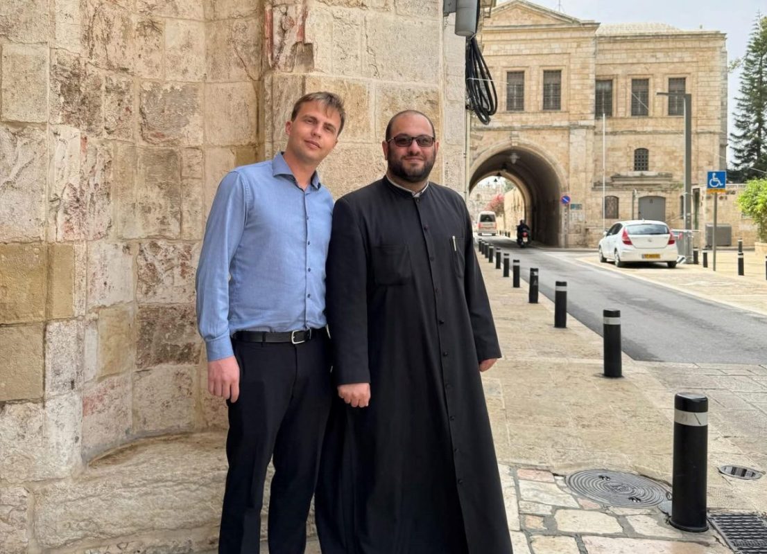 Le maire adjoint de Jérusalem en visite au patriarcat arménien