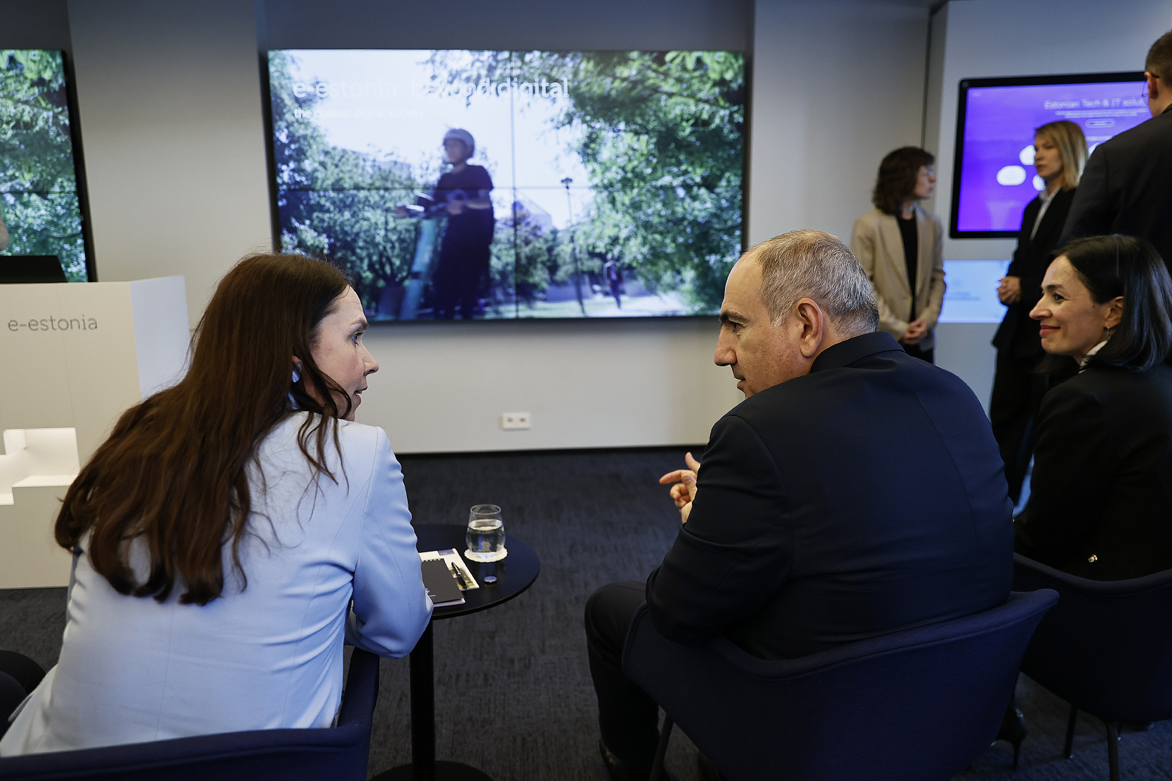 En Estonie, Nikol Pashinyan renforce les liens bilatéraux et mise sur la coopération numérique et politique