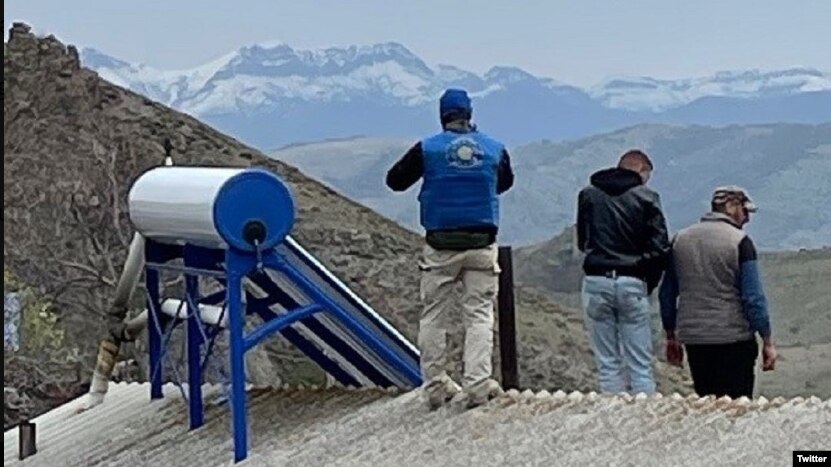 Les observateurs de l&rsquo;UE confirment des coups de feu dans un village frontalier arménien