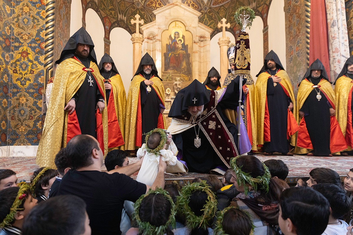 Dimanche des Rameaux célébré à Sainte-Etchmiadzine