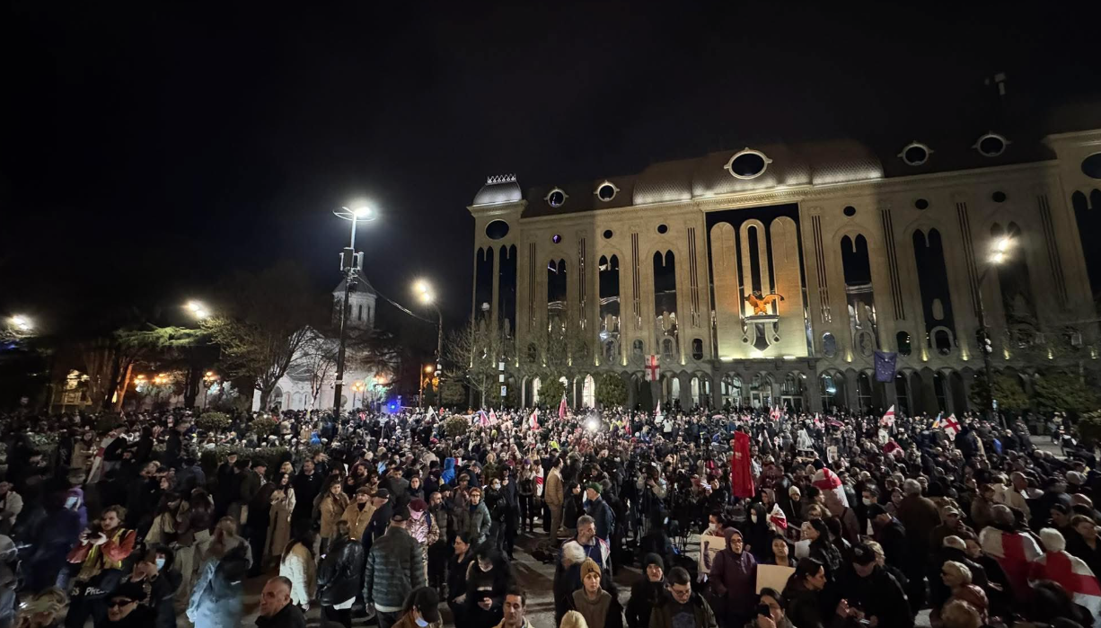 Géorgie: des milliers de manifestants pro-européens, quatre mois après le  début du mouvement