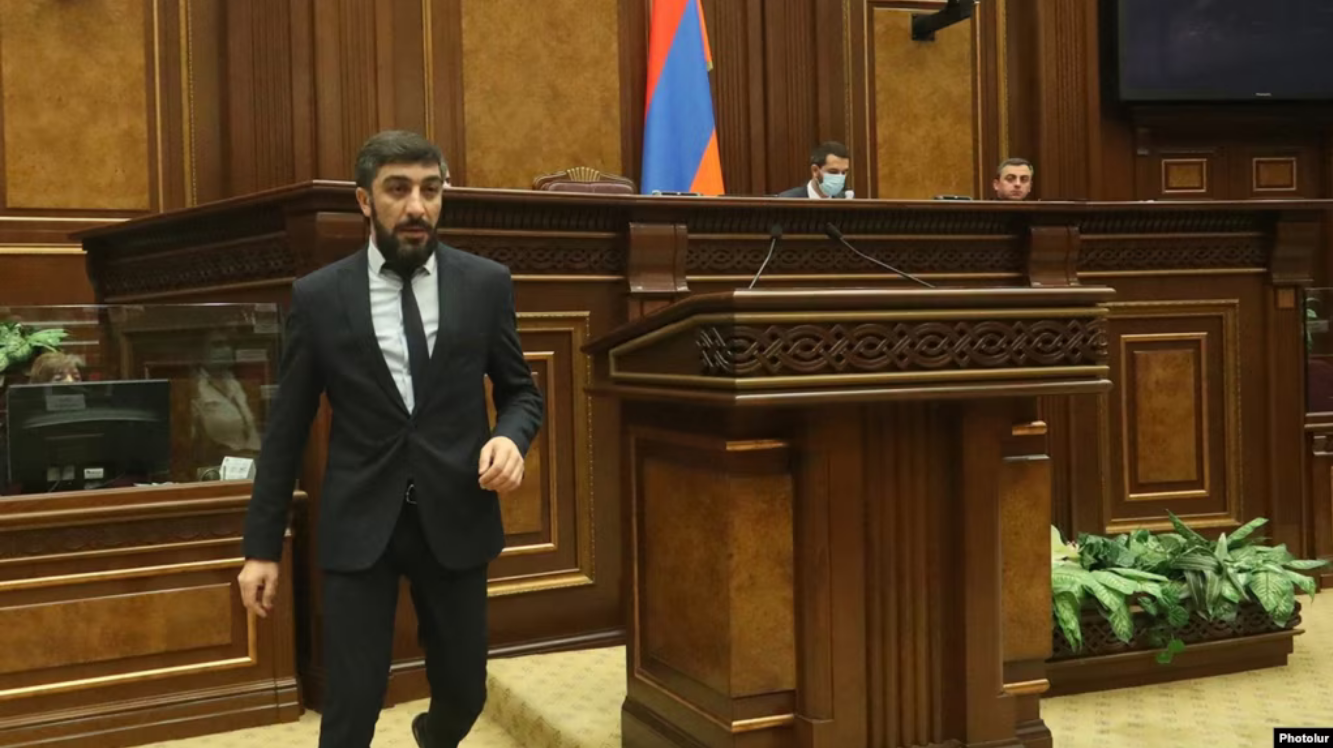 Un député démissionne après un scandale en état d&rsquo;ébriété