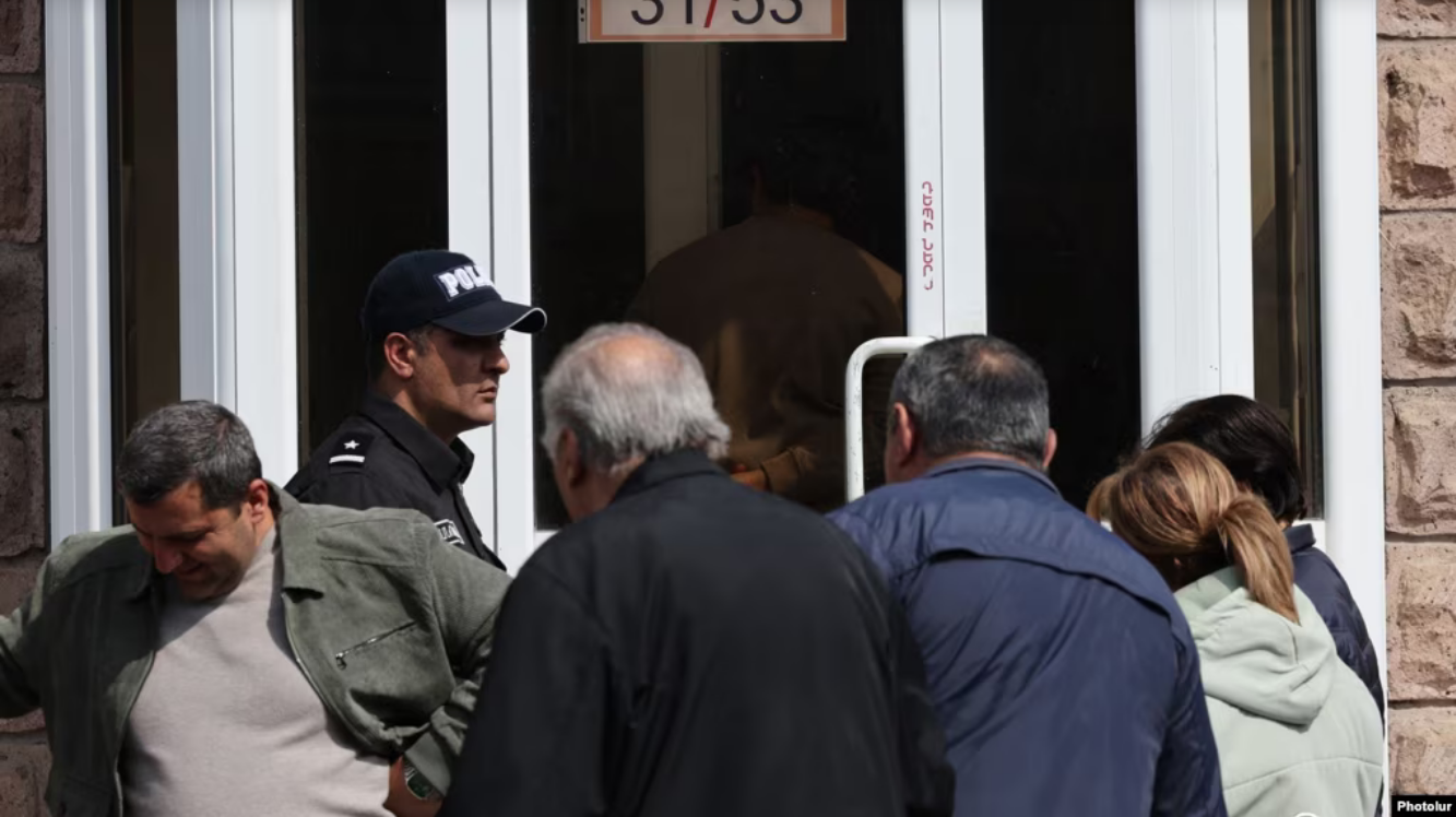 Des femmes de Gyumri « maltraitées » après des arrestations liées aux élections