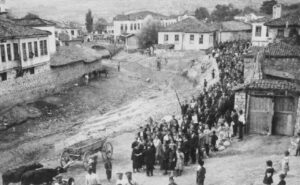 Conférence d&rsquo;Anouche Kunth sur le génocide, à Amiens