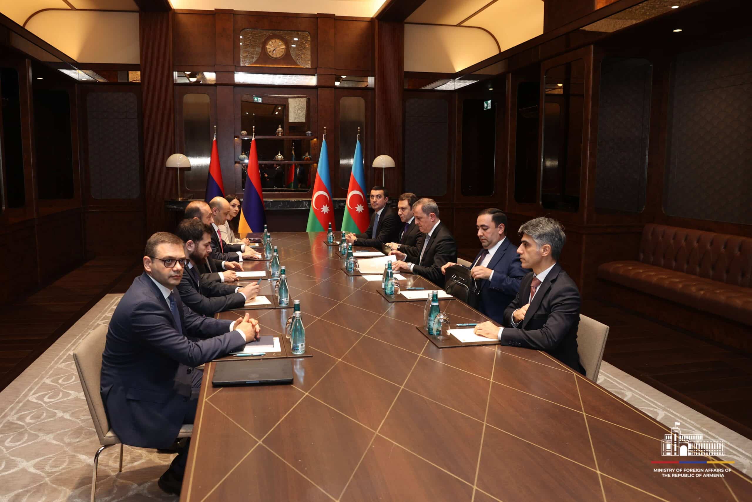 Décryptage : La dangereuse déclaration d’Ilham Aliyev et la réponse évasive d’Erevan par Hakob Badalyan