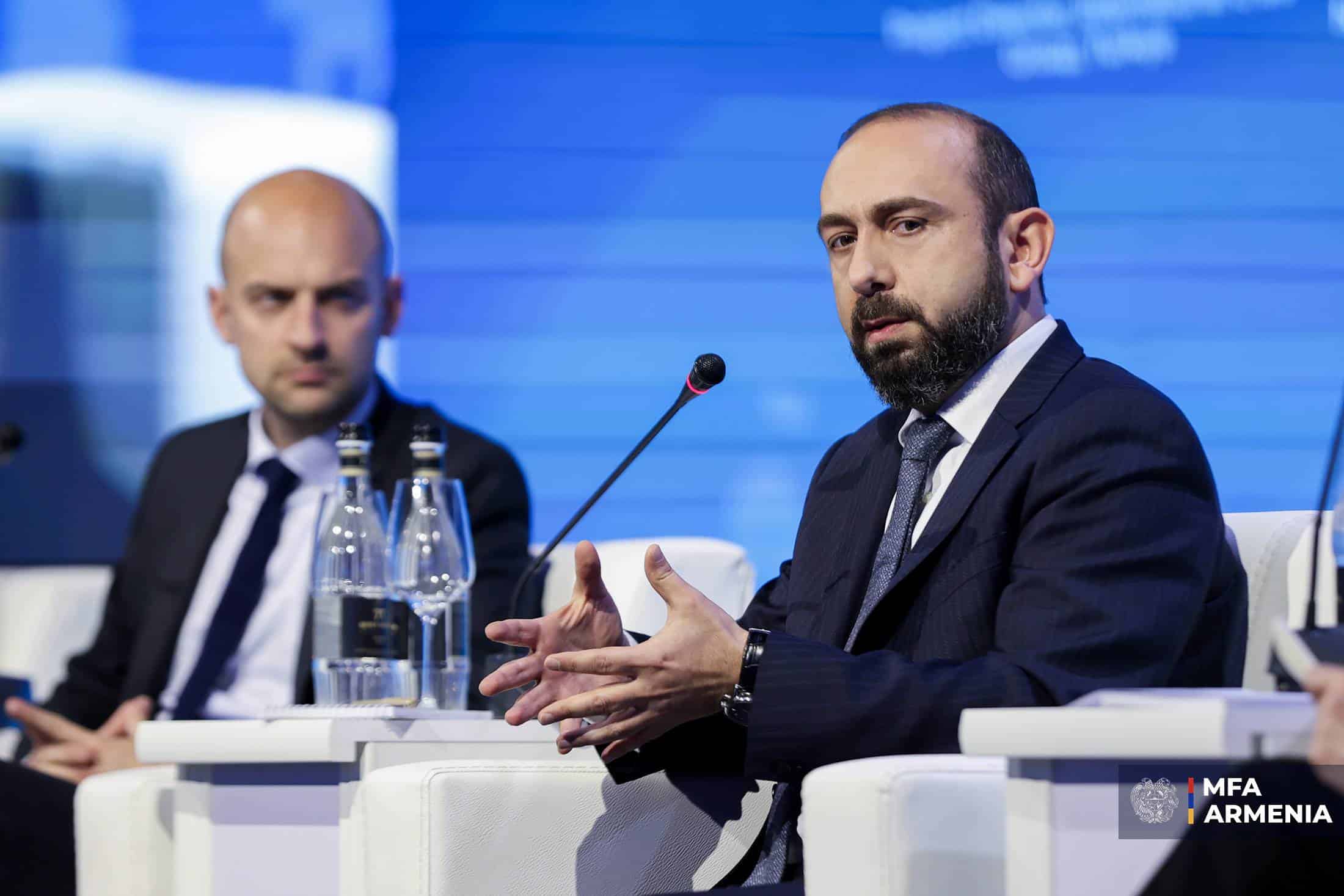 « Dialogue d&rsquo;Erevan » : les réponses d&rsquo;Ararat Mirzoyan sur les défis sécuritaires