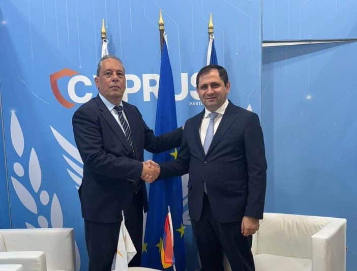 Suren Papikyan et Vasilis Palmas ont discuté des questions liées à la coopération entre l&rsquo;Arménie et Chypre dans le secteur de la défense