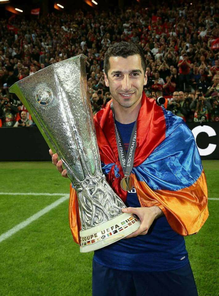 L’Arménien Henrikh Mkhitaryan pourrait devenir le premier joueur de l’Histoire à remporter 3 Coupes d&rsquo;Europe, en participant aux 3 finales