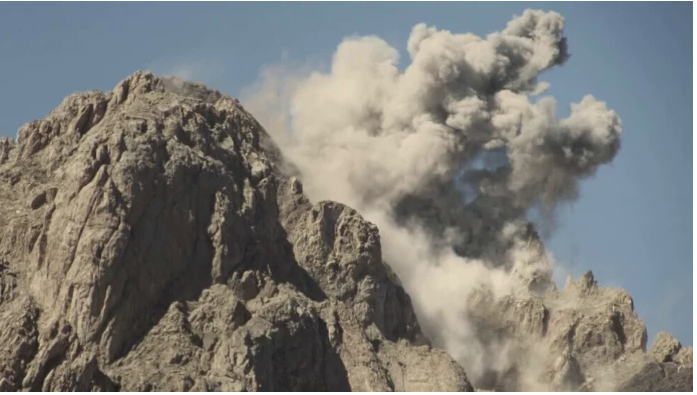 HPG : Les forces turques intensifient leurs attaques au Kurdistan irakien