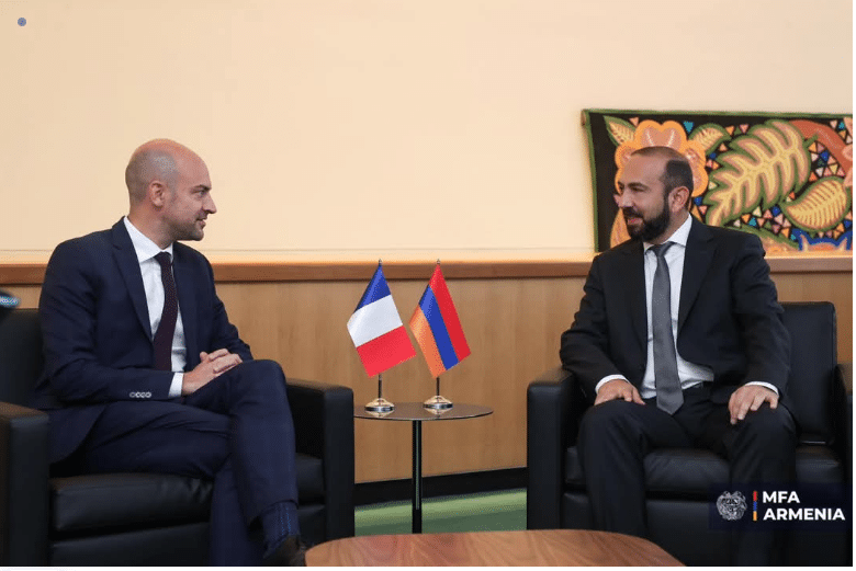 Le ministre français de l&rsquo;Europe et des Affaires étrangères en visite officielle en Arménie