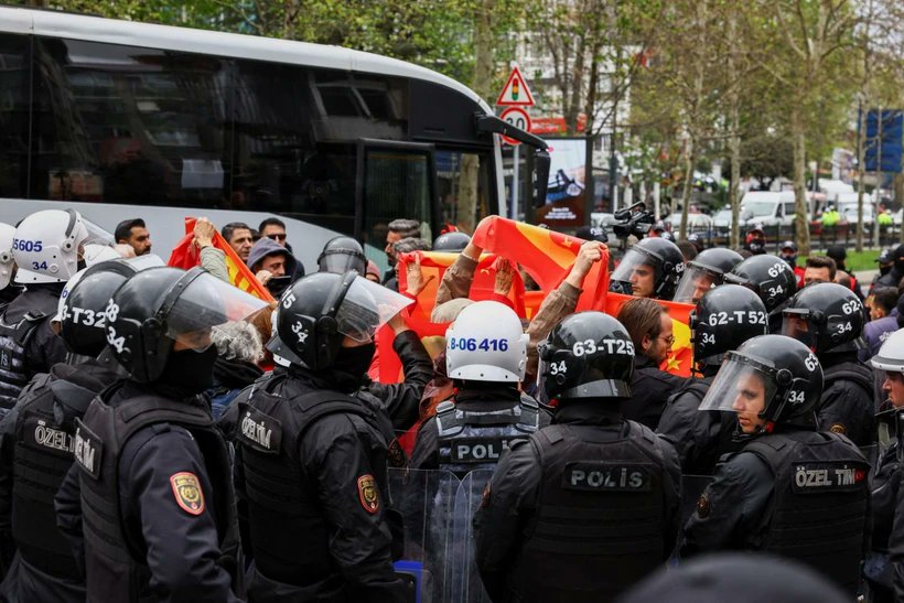 1er mai: 50.000 policiers et plus de 400 arrestations à Istanbul