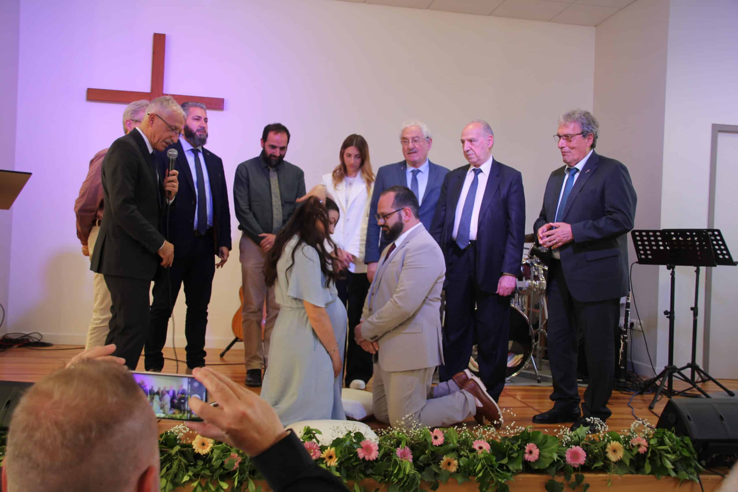 La consécration du Pasteur Hagop Koujikian s’est déroulée à Valence en présence d’une foule importante de fidèles et d’invités