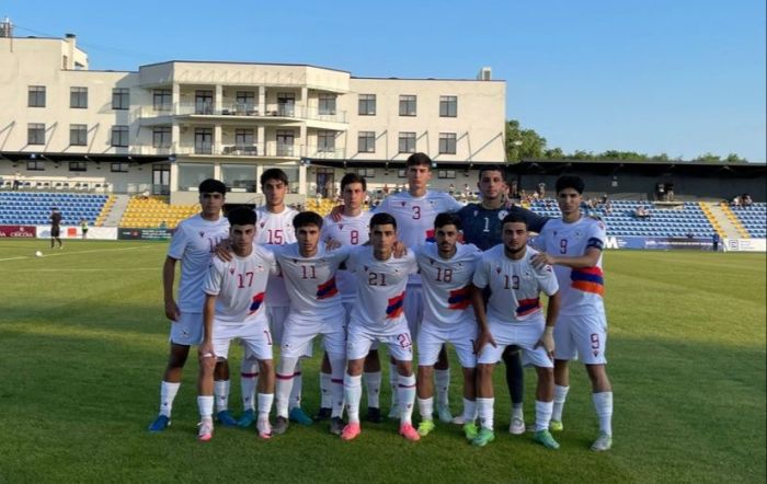 L&rsquo;équipe nationale d’Arménie de football des moins de 19 ans avec le sélectionneur Misha Djorkaeff a perdu en Moldavie (0-1) lors d’un match amical