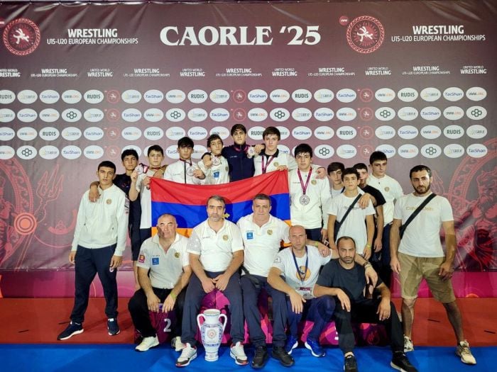 L’équipe d’Arménie termine deuxième des Championnats d&rsquo;Europe U-15 de lutte libre à Caorle (Italie)
