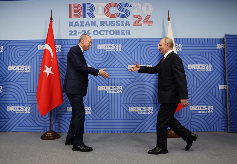 DECRYPTAGE  : L’allusion ambiguë d’Erdogan à Poutine, sur fond de visite annoncée de Pachinian, par Hakob Badalyan