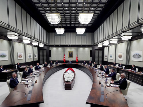 Frappes en Iran: réunion à huis clos de hauts responsables turcs