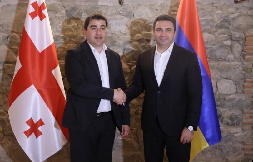 Alen Simonyan le président du Parlement arménien a rencontré son homologue géorgien