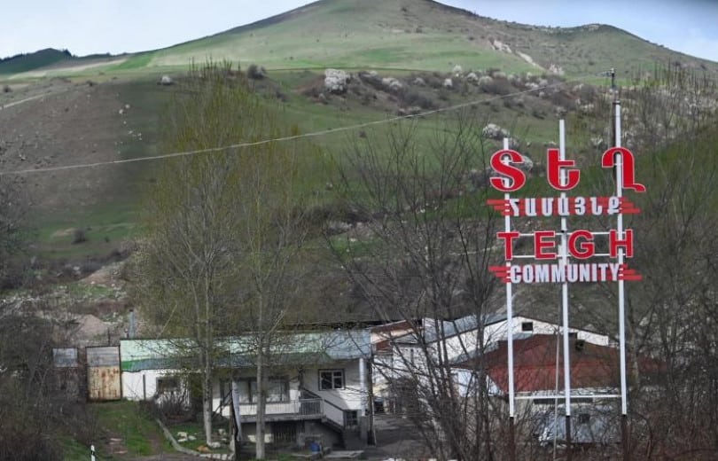 Les soldats Azerbaïdjanais ont arrêté deux jeunes Arméniens du village de Tegh dans la région de Syunik qui ont franchi la frontière arméno-azerbaïdjanaise