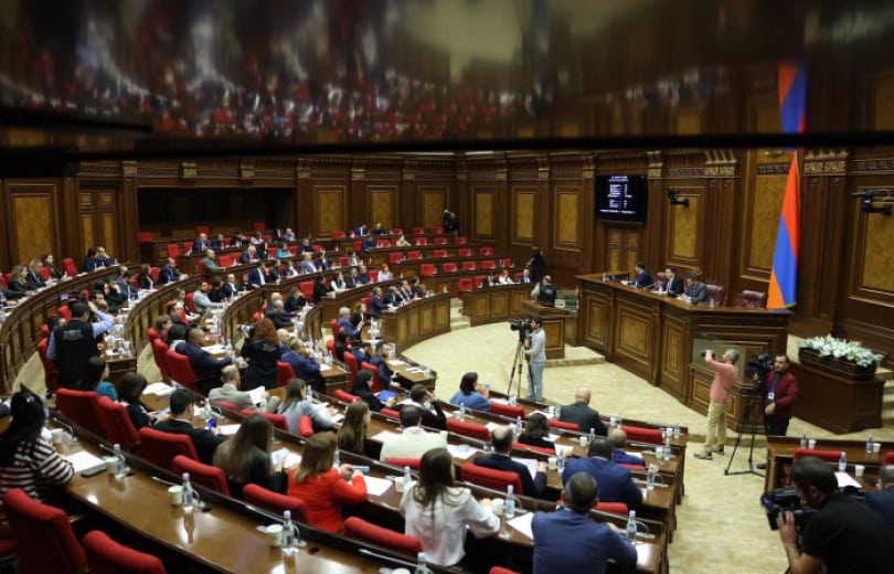 L&rsquo;Assemblée nationale d’Arménie, présidée par Hayk Sarkissian, a voté contre le projet de loi de ce dernier sur le « service militaire et le statut militaire »