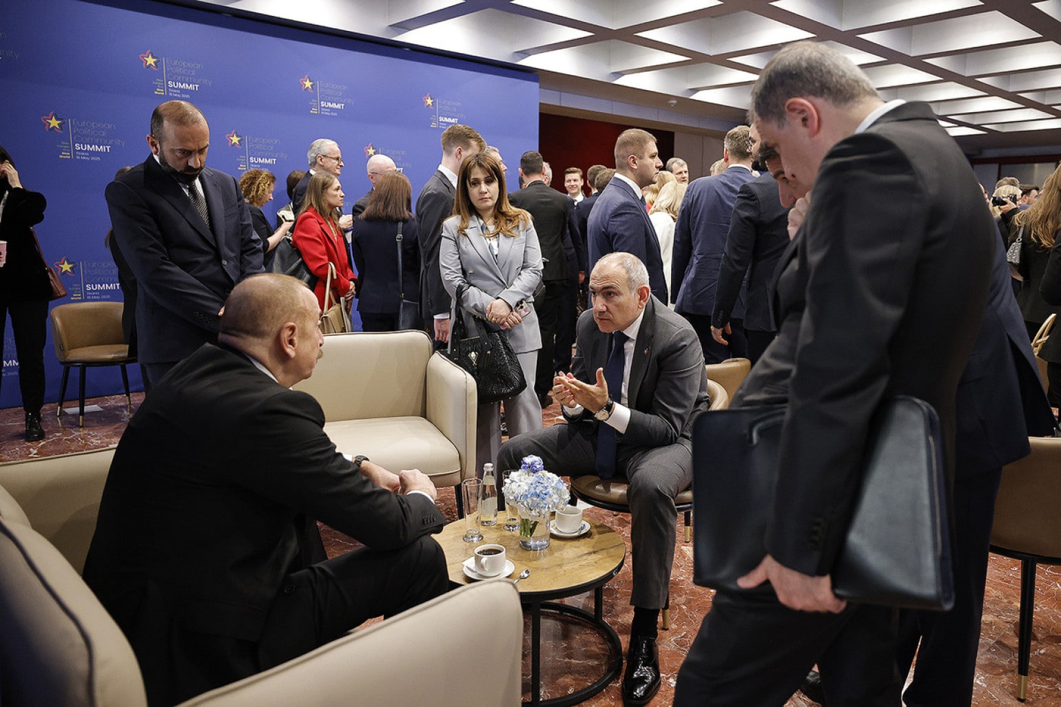 Dimitri Peskov : Moscou espère que la signature d&rsquo;un traité de paix entre l&rsquo;Arménie et l&rsquo;Azerbaïdjan garantira la stabilité et la sécurité dans la région