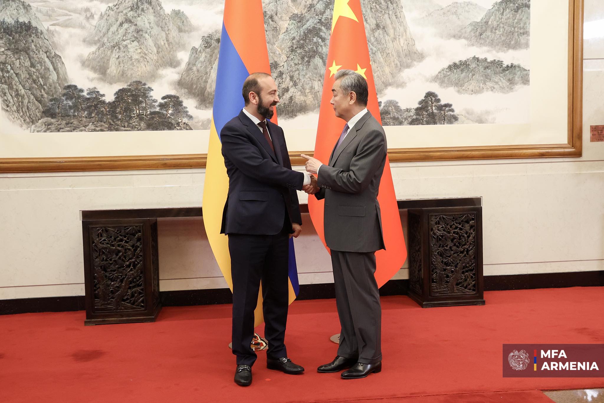 Le ministre chinois des Affaires étrangères : La Chine est devenue l&rsquo;un des principaux partenaires commerciaux de l&rsquo;Arménie