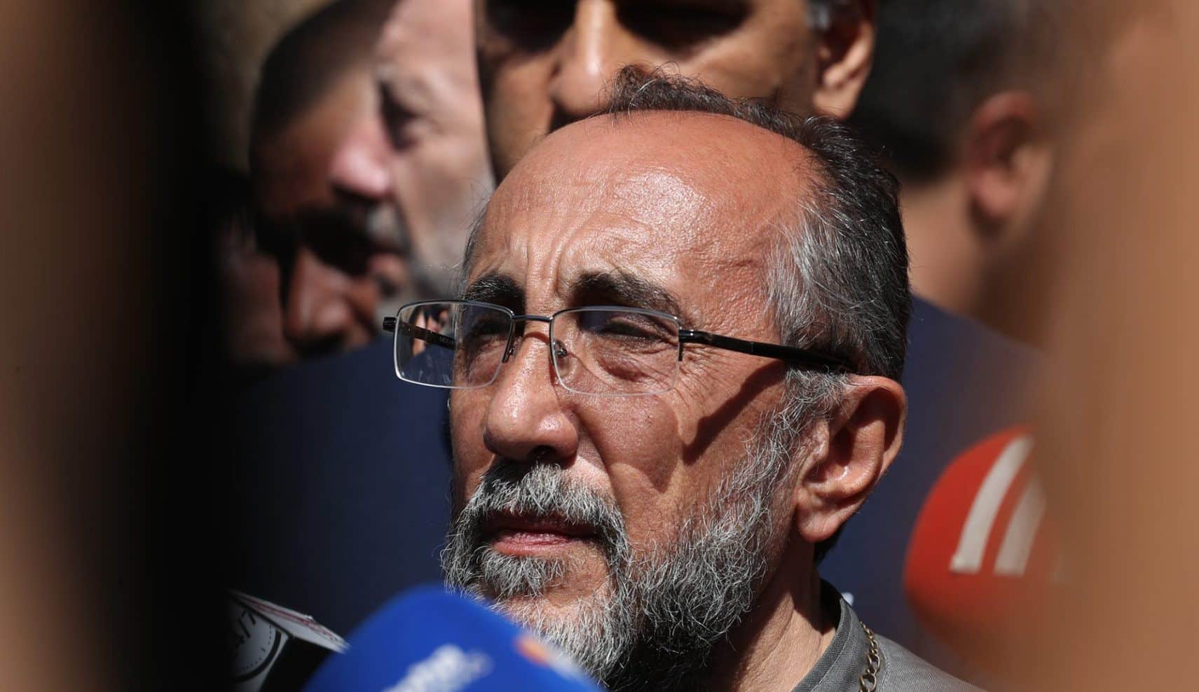 L&rsquo;archevêque Mikayel Ajapahyan détenu pour deux mois