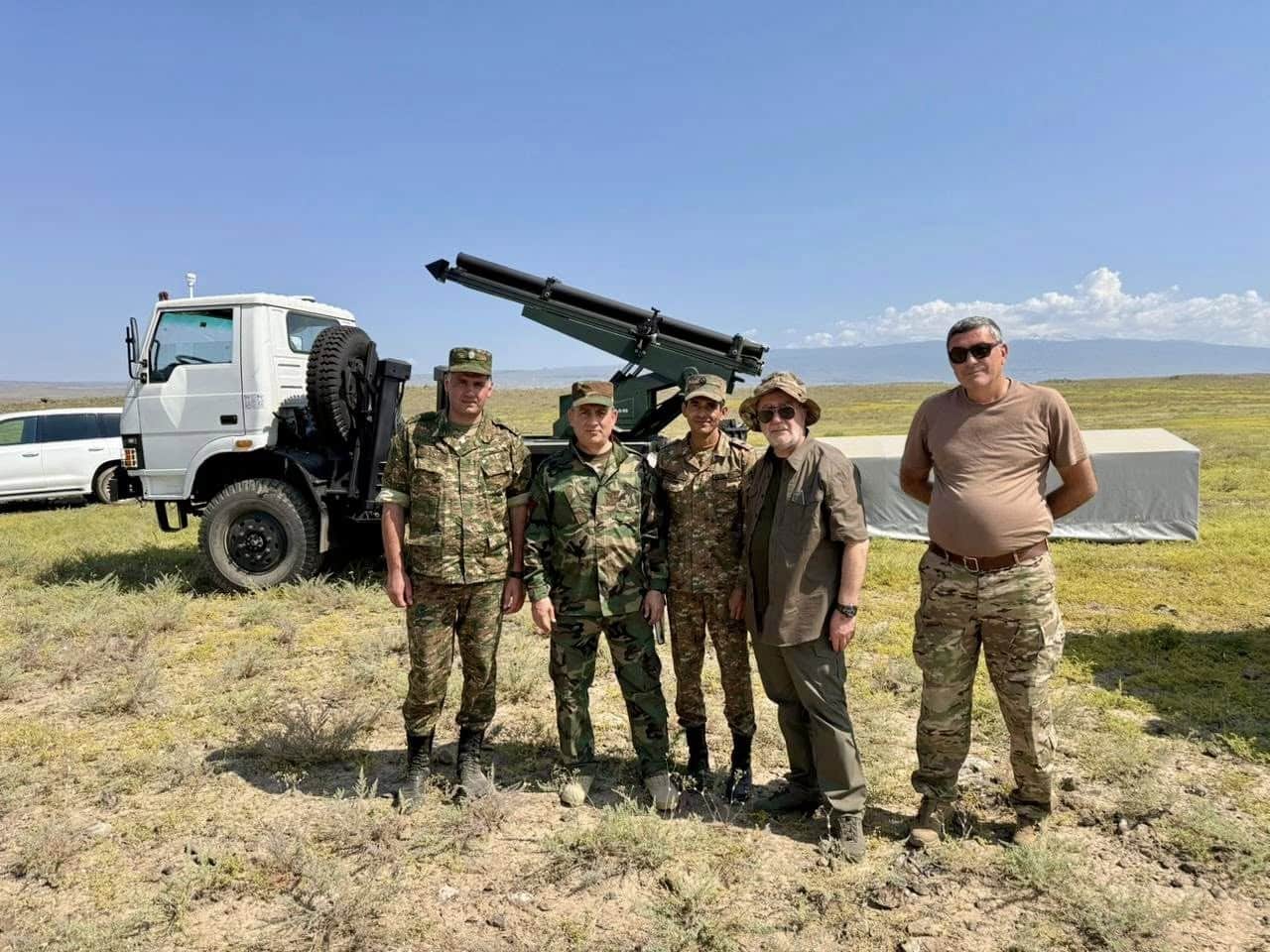Andranik Kocharyan et d’autres députés arméniens ont participé aux essais de nouvelles armes de fabrication arménienne